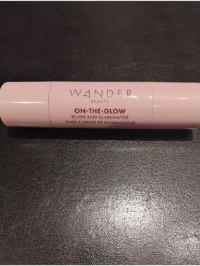 2 Sided Stick Wander Beauty On-The-Glow Blush and Illuminator Stick